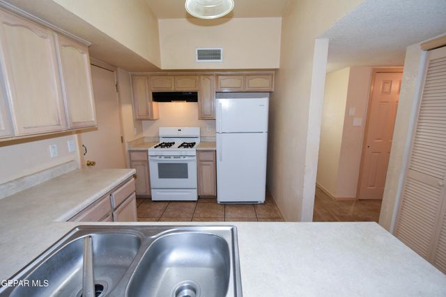 14248 DESERT MESQUITE Drive, Horizon City, TX 79928