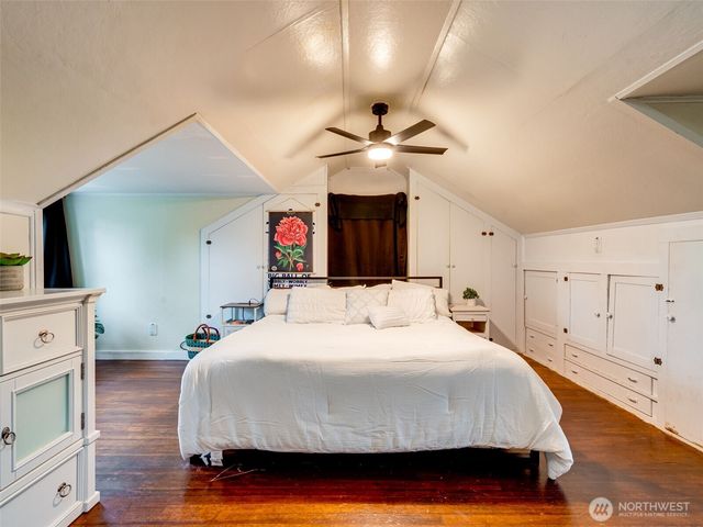 1510 S Kinnear Street, Kelso, WA 98626