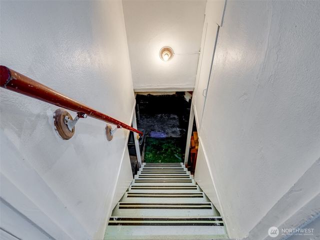 1510 S Kinnear Street, Kelso, WA 98626