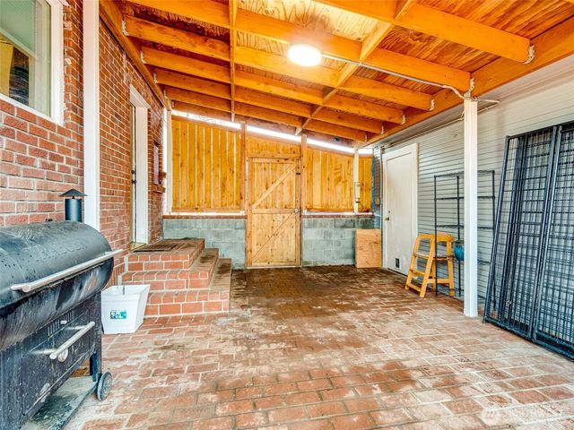 1510 S Kinnear Street, Kelso, WA 98626