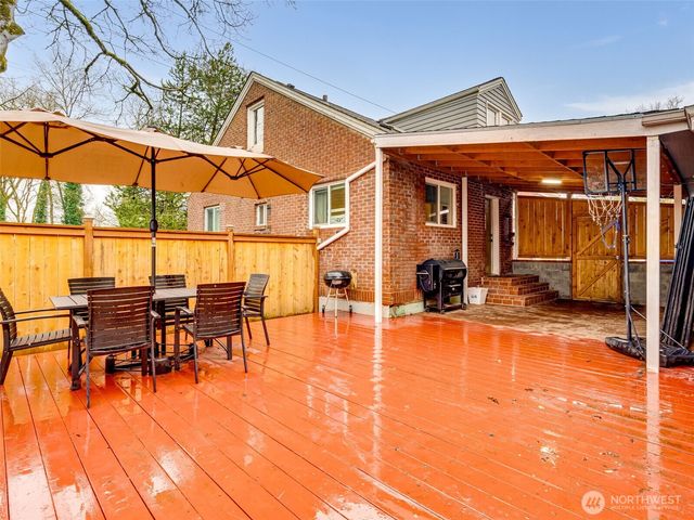 1510 S Kinnear Street, Kelso, WA 98626