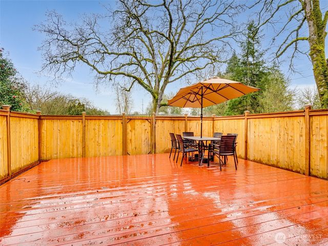 1510 S Kinnear Street, Kelso, WA 98626