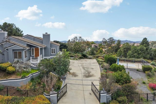 1240 Vista Sierra Drive, El Cajon, CA 92019