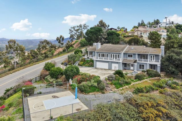 1240 Vista Sierra Drive, El Cajon, CA 92019