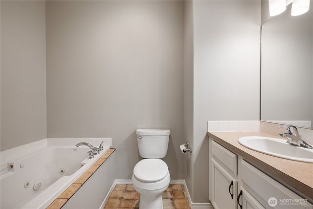 5558 Solo Pointe Drive, Longview, WA 98632