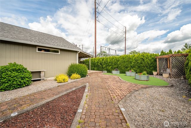 5558 Solo Pointe Drive, Longview, WA 98632