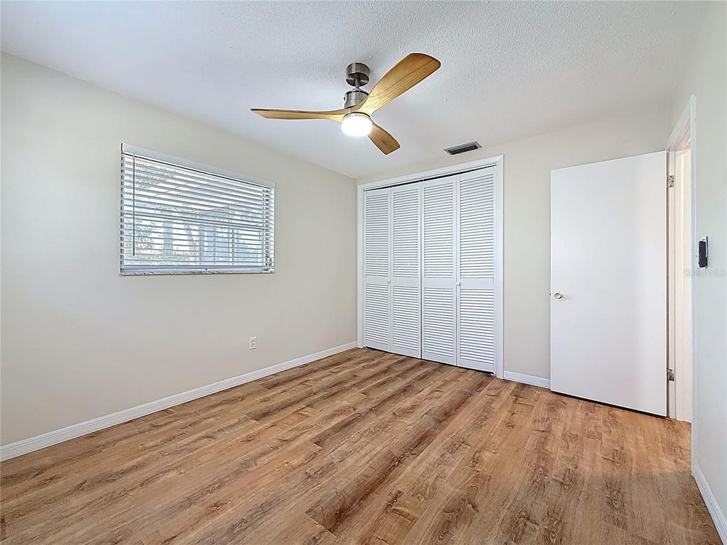 Image 39 of property listing at 11366 88TH AVENUE, Seminole, FL 33772