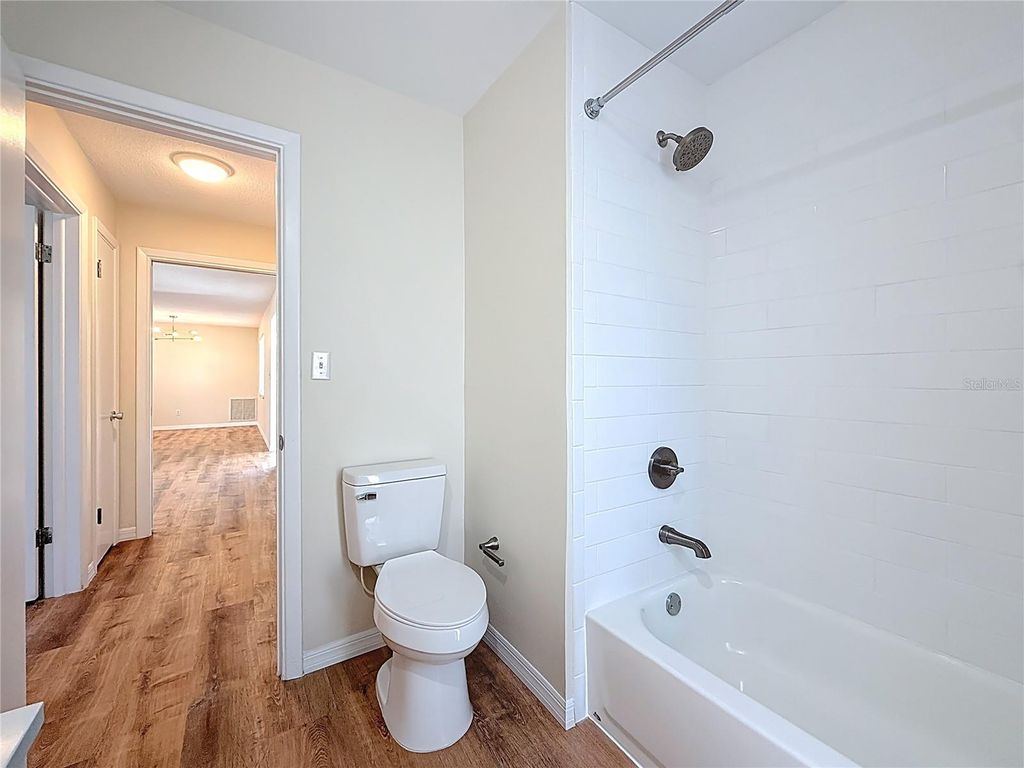 Image 44 of property listing at 11366 88TH AVENUE, Seminole, FL 33772