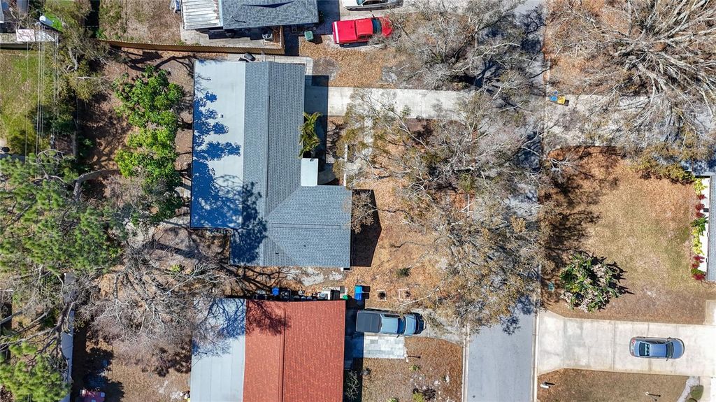 Image 54 of property listing at 11366 88TH AVENUE, Seminole, FL 33772