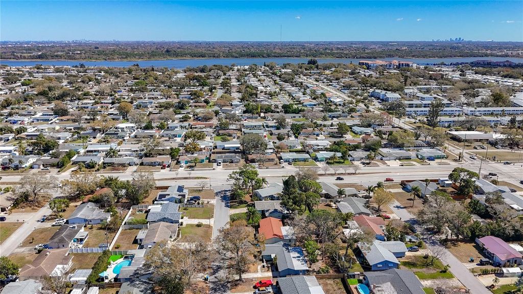 Image 56 of property listing at 11366 88TH AVENUE, Seminole, FL 33772