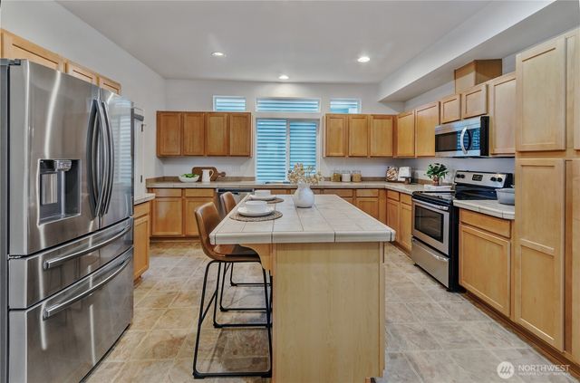 6312 Elizabeth Avenue SE, Auburn, WA 98092