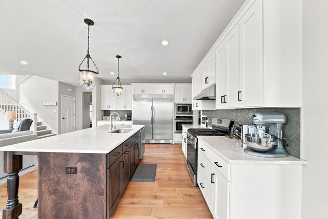 15835 Utah Court, Savage, MN 55378