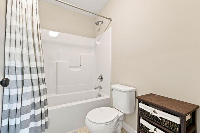 15835 Utah Court, Savage, MN 55378