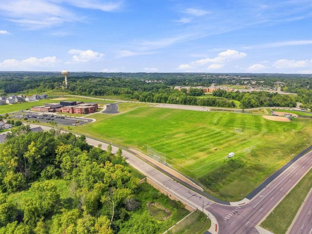 15835 Utah Court, Savage, MN 55378