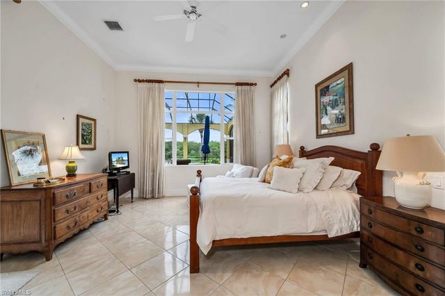 8572 Bellagio DR, Naples, FL 34114