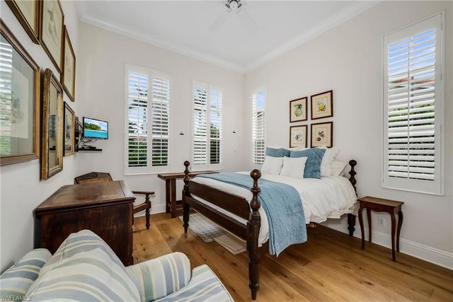 8572 Bellagio DR, Naples, FL 34114