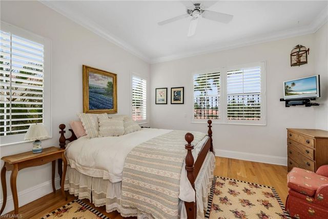 8572 Bellagio DR, Naples, FL 34114