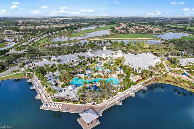 8572 Bellagio DR, Naples, FL 34114