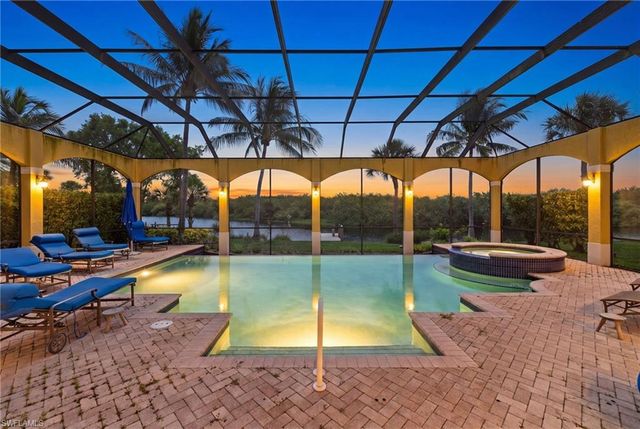 8572 Bellagio DR, Naples, FL 34114