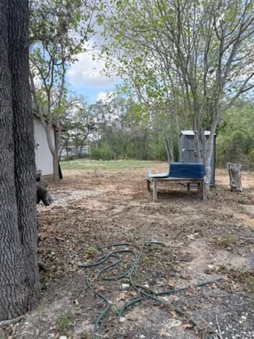 169 Taylor LN, Cedar Creek, TX 78612