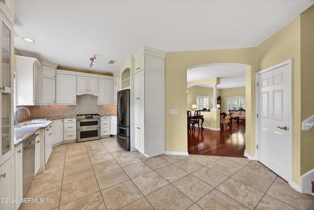 11092 TURNBRIDGE Drive, Jacksonville, FL 32256