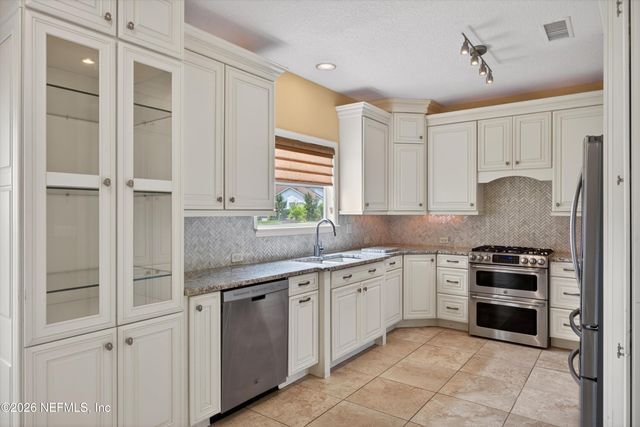 11092 TURNBRIDGE Drive, Jacksonville, FL 32256