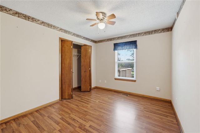15639 Conser Street, Overland Park, KS 66223