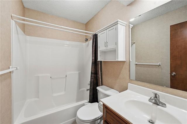 15639 Conser Street, Overland Park, KS 66223