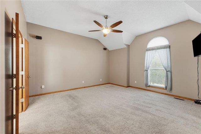 15639 Conser Street, Overland Park, KS 66223