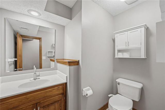 15639 Conser Street, Overland Park, KS 66223