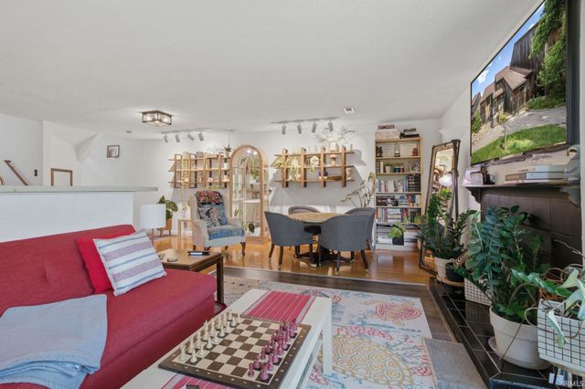 9584 S Pointe Lasalles Drive, Bloomington, IN 47401