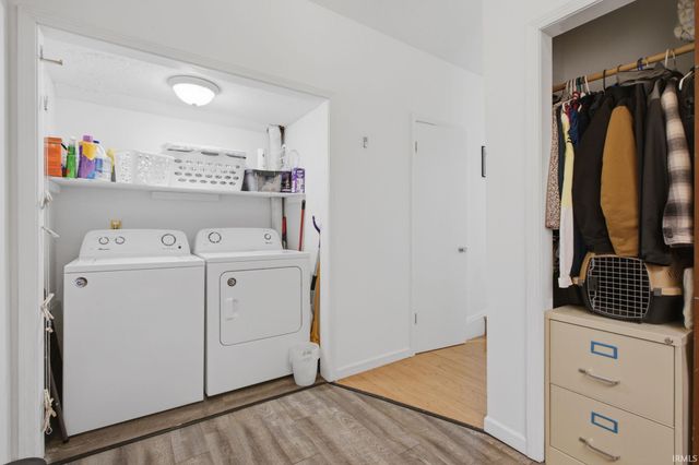 9584 S Pointe Lasalles Drive, Bloomington, IN 47401