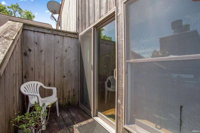 9584 S Pointe Lasalles Drive, Bloomington, IN 47401