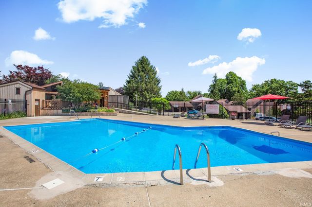 9584 S Pointe Lasalles Drive, Bloomington, IN 47401