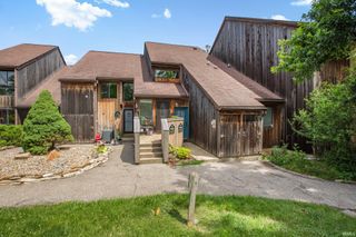 9584 S Pointe Lasalles Drive, Bloomington, IN 47401