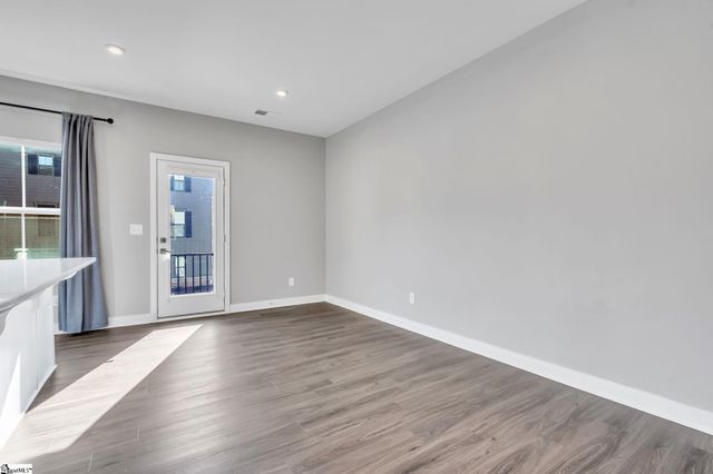 25 Rollins Avenue, Greenville, SC 29607
