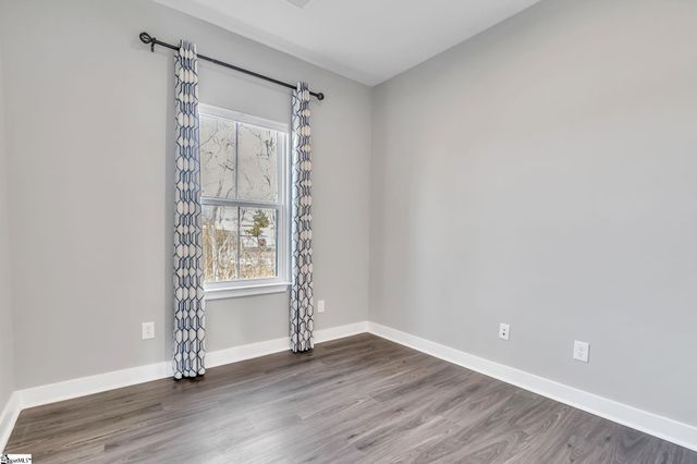 25 Rollins Avenue, Greenville, SC 29607