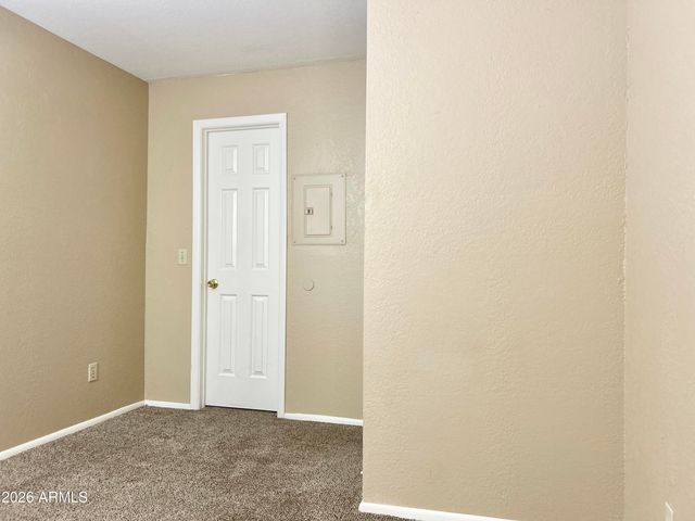 17 E Ruth Avenue Unit 209, Phoenix, AZ 85020