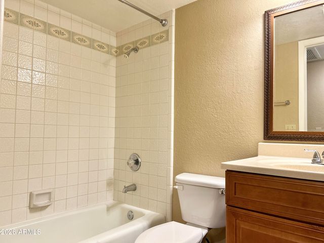 17 E Ruth Avenue Unit 209, Phoenix, AZ 85020