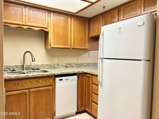 17 E Ruth Avenue Unit 209, Phoenix, AZ 85020
