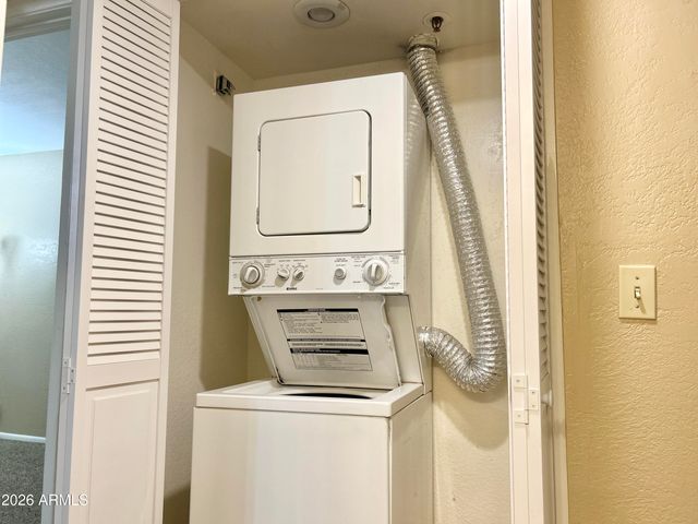17 E Ruth Avenue Unit 209, Phoenix, AZ 85020
