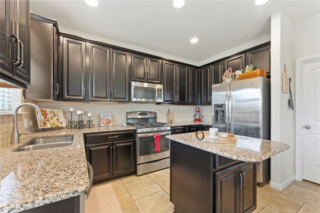 5309 Scenic Lake DR, Georgetown, TX 78626