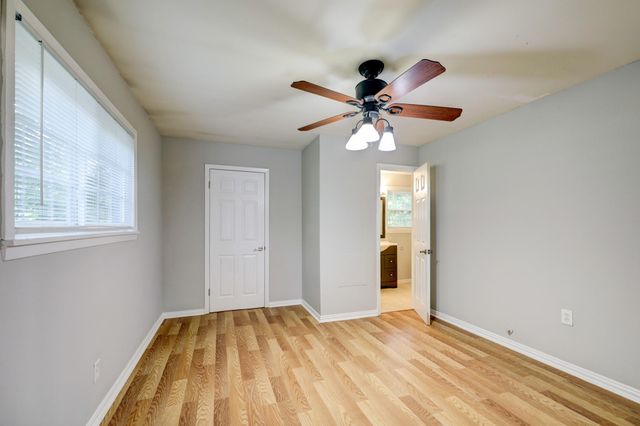 9193 Lucille Lane, Conroe, TX 77384