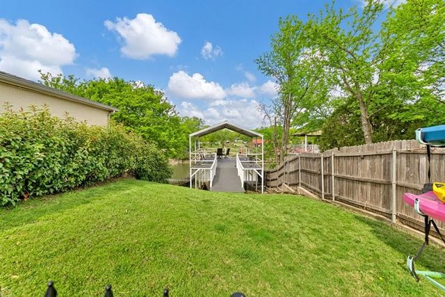 241 Timberlake Drive, Azle, TX 76020