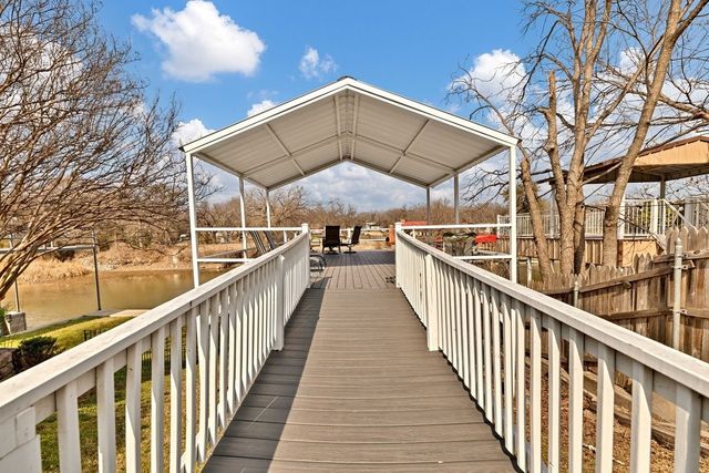 241 Timberlake Drive, Azle, TX 76020