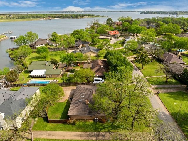 241 Timberlake Drive, Azle, TX 76020