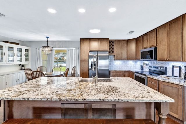 241 Timberlake Drive, Azle, TX 76020