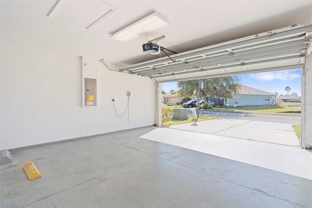 29232 COHARIE LOOP, San Antonio, FL 33576