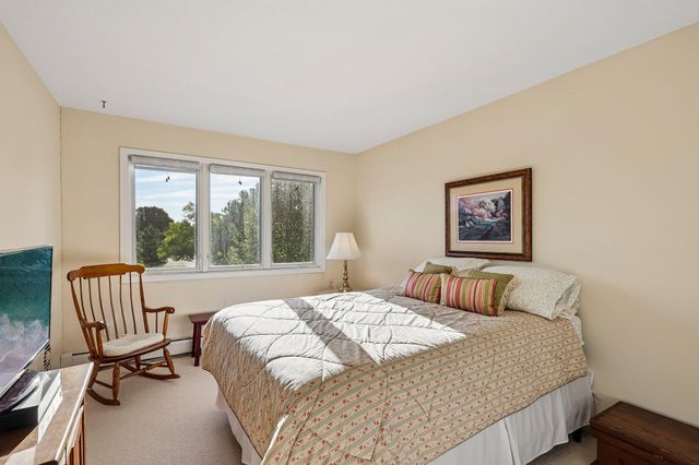 4370 Brookside Court 320, Edina, MN 55436