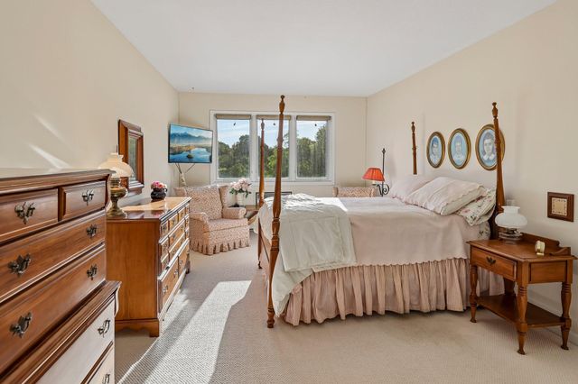 4370 Brookside Court 320, Edina, MN 55436